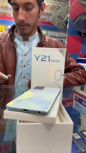 Exploring the vivo Y21 Series Mobile Phone Features