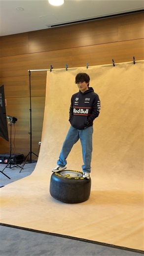 It's not a Yuki photoshoot without a lil' bit of jeopardy 🫣 #F1 #RedBullRacing | Oracle Red Bull Racing