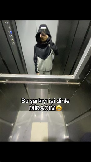 Elif🪬 (@elifmisimmm924) adlı kullanıcının orijinal ses - gulerlyrics ile oluşturduğu videoları