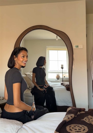 On this episode of making a house a home… we finally have a full length mirror and I’m in love!