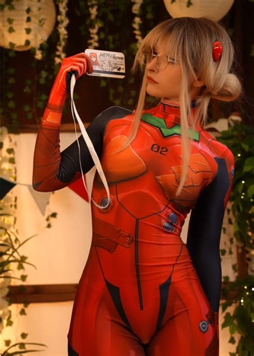 Transforming into Asuka: A Cosplay Journey