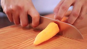 How to Julienne in Less Than 60 seconds http://www.wikihow.com/Julienne | wikiHow