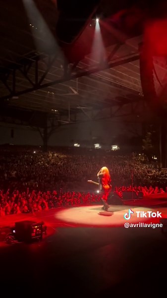 Avril Lavigne Concert Tour Highlights in Virginia