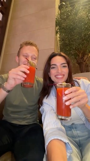 Evelina Khanoyan on Instagram: "Իմ ճամփորդական տարին ✈️🌍 Անահման երախտապարտ եմ, որ հնարավորություն ունեմ էս սիրուն աշխարհով շրջագայել և ստեղծել հիշողություններ ամբողջ կյանքի համար 🥹🤌🏻 Ճանապարհին ինձ հետ էր IDBank-ի Travel քարտը ( @idbankcjsc ), որ ճամփորդելը լինի ավելի հարմարավետ 💳✨Սրտանց մաղթում եմ, որ դուք էլ եկող տարում ձեռք բերեք Travel քարտ և ճամփորդեք ձեր երազանքի ուղղություններով 📝😍"