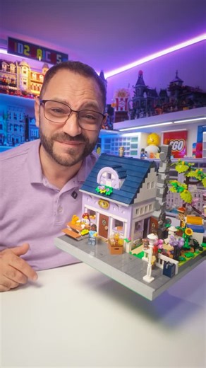 Ridzbricks on Instagram: "LEGO Friends Beekeepers’ House and Flower Garden (42669) Doubled up into a modular building. Let me know what you think of my latest modular building remix and what building should I make next for my city. #lego #legocity #legofriends #legocontentcreator #legocontent #afol #legoroom #legomoc #legobuild #customlego"