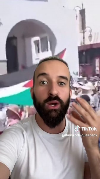 Au #Maroc à #Rabat des dizaines de milliers de #marocains se lèvent contre la normalisation avec l’entité. #Afrique