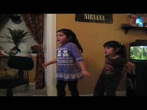 Ninas Bailando Gracioso