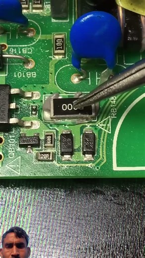 R300 Current Sense Resistor Repair 🔥 | TV Power Board Component Level Fix #shorts