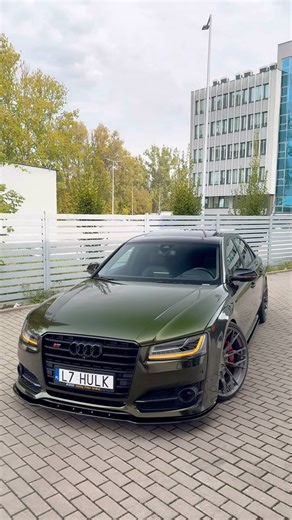 Audi Love on Instagram: "Audi S8 Plus 4.0 V8 605 Hp🦎 Owner; @s_okolasty The Audi S8 Plus is a high-performance luxury sedan produced from 2016 to 2018, powered by a 4.0-liter twin-turbo V8 delivering 605 hp and 700 Nm of torque. With quattro all-wheel drive and an 8-speed automatic transmission, it accelerates 0–100 km/h in 3.8 seconds and reaches up to 305 km/h with the Dynamic package. #Audi #S8Plus #AudiWorld #Car #Trend"