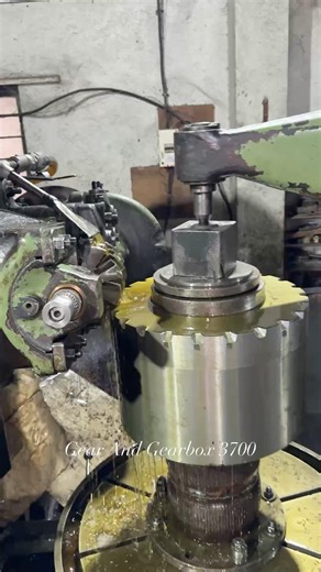 18 Module Pinion 23 Teeth Cutting On FO 10 Gear Hobbing Machine #viral #machine #gear