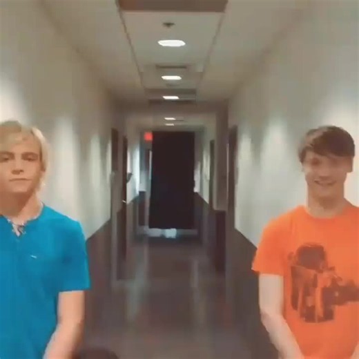 One take wonders #rosslynch #driverera #rockylynch #austinandally @ross_lynch @The Driver Era