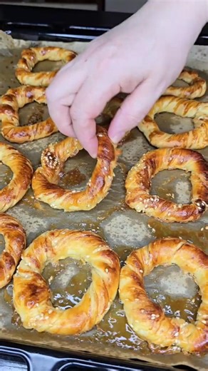 Sesame Sweet Rolls