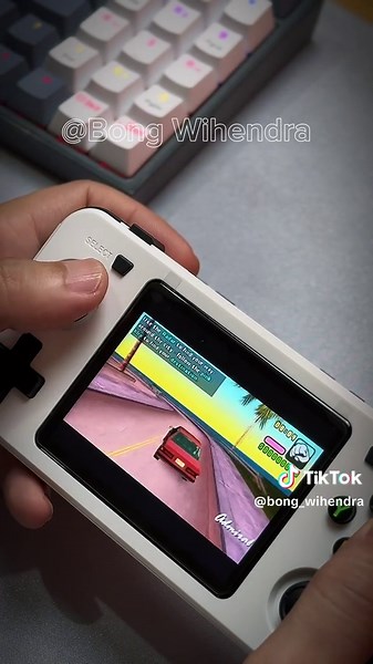 Experience Nostalgic Gaming with New R36h Console | Game Nostalgia