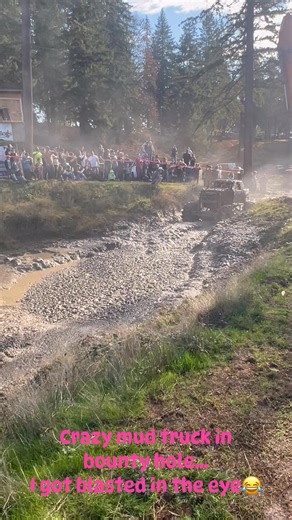 Watching the bounty hole at Mountain Top Mud Bogs and got blasted in the face with mud 😂. #mountaintopmudbogs #bountyhole #mud# #horsepower | Adventure Addiction USA