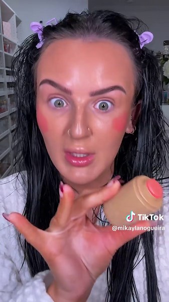 Full Glam Airport Makeup Routine at 3:30 AM