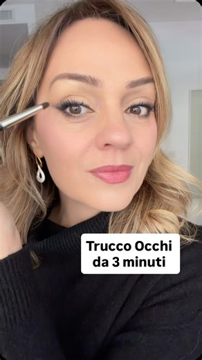 #truccoocchi facile da 3 minuti! Che ve ne pare Amiche? Un #makeup veloce e #chic ❤️ Perfetto come #trucco per quando andate di corsa | Marianna Zambenedetti