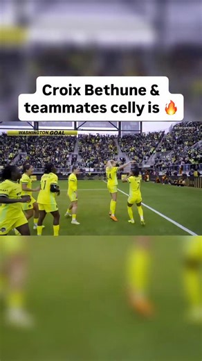 The Spirit were feeling it after Croix Bethune’s goal 👏 | Just Women’s Sports