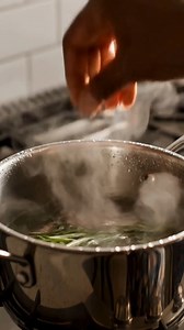 Try simmering 10 sprigs of rosemary -the scent alone is heavenly, and the benefits are even better. Here's what happens when you do...#fblifestyle | Garden Designs & Tips