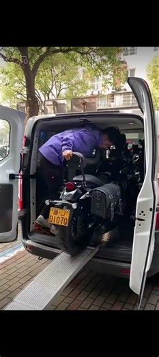 Explore Worldwide Shipping for Motorcycle Gear