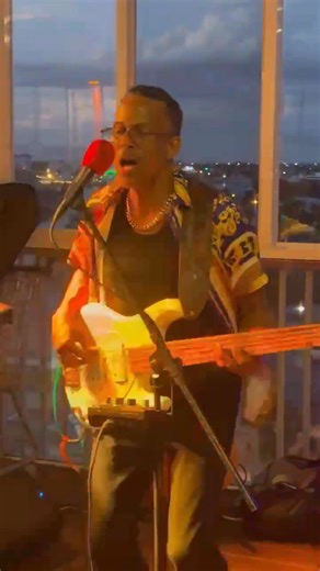 Another great show Lani Kai yours truly Charles Meyers aka sir Royalty,everyone loves Otis Redding songs so I put my own twist on it, Come see me Mondays and Thursdays Lani Kai Island Resort 5:30-8:30 on the Sundeck..... | Charles Meyers