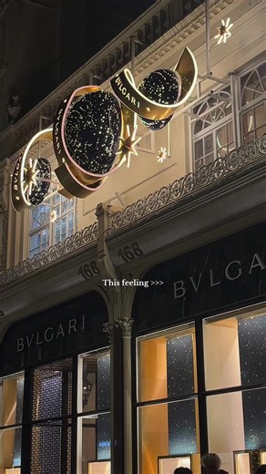 London during Christmas season ✨✨✨ #fyp #ffyp #christmaslights #luxury #oldmoney