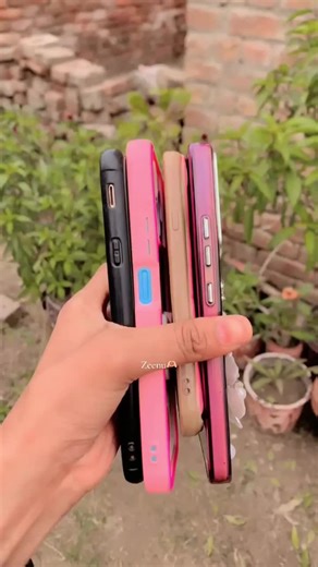 Exploring Family Moments with Mobile Phones