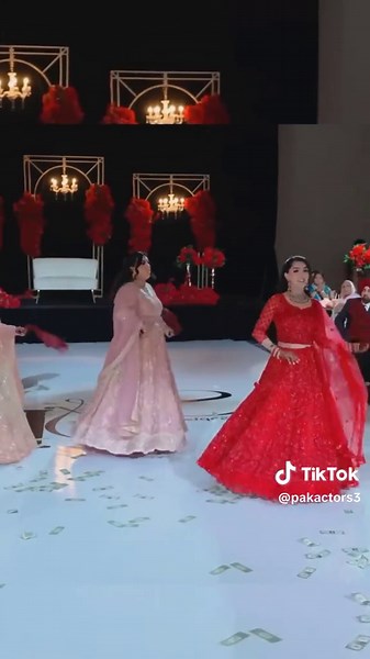 Wading Dance Video: Fun and Engaging Moves