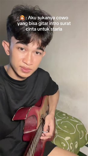 Intro to 'Surat Cinta Untuk Starla' on Guitar