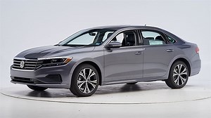 2022 Volkswagen Passat 4-door sedan