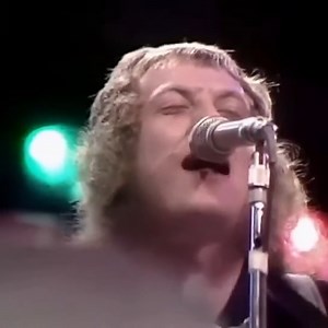 716K views · 27K reactions | "Don't you change the things you do" 'Coz I Luv You' on Top of the Pops, 1971 | Slade | Facebook