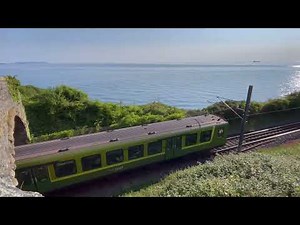 【アイルランドの鉄道】ブレイ〜グレイストーンズ クリフウォークから見た列車達 Trains travelling along Bray-Greystones Cliffwalk