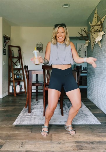 Money Counting Techniques from a Bank Teller