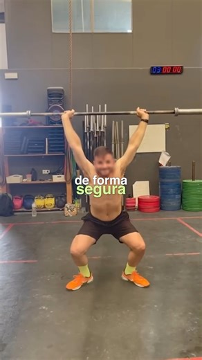 Julia Sierra | Entrenamiento de FUERZA y MOVILIDAD on Instagram: "Comenta QUIERO si queres que te informe sobre mi programa para aliviar tu dolor y volver a entrenar sin miedo 💪 El es David 👇 “Empecé por un dolor de hombro… y el David de antes no hacía ni esto.” Venía de meses con un dolor que no le dejaba disfrutar ni progresar en su entrenamiento. Y lo peor… entrenaba con miedo. Pero mirá su cambio: hoy puede mover y cargar fuerte sin dolor 💥 En solo 3 meses lo conseguimos con un programa q