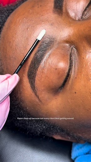 Fort Lauderdale | Broward Brow Artist 🩷 on Instagram: "Service: Soft Henna Brows w/ no concealer ❤️ Whether you get a wax or razor shave, I’ll make sure your brows are PERFECT March calendar opens 2.19 @ 12 pm for the Priority Client List only! This is the best way to guarantee an appointment. Public booking will be open 2.20 @ 12 pm (if there’s any appointments left 🤭) Comment the word BOOK to save your spot!"