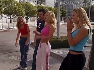 Fear Factor S04E26 Twirling Misery; Eat Live Snails; Car Jump