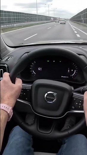 Volvo XC40 B4 Mild-Hybrid | 197 HP Acceleration Test (7.6s Check)