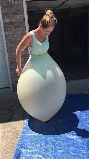 Elisha & the giant balloon