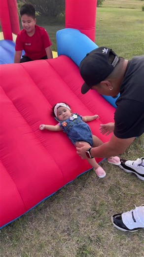 Roj Raj (@jorie_eiroj)’s videos with Live Your Beautiful Life - Gray Griggs