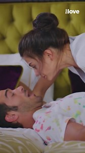 172K views · 2.7K reactions | Je podle vás Burak taky tak trochu ? 來 Demet Özdemir a Yusuf Çim v romantické turecké telenovele Vůně jahod - Çilek Kokusu  sledujte dnes odpoledne na Prima LOVE!  | Prima Love | Facebook