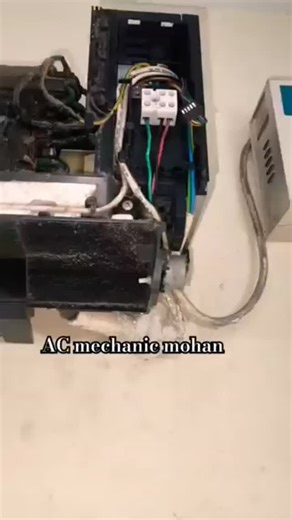 T Mohan Raj on Instagram: "Work AC reviewing 👨‍🔧🥹🥹🥹💪🧰🧰 good work##airconditioner #feels"