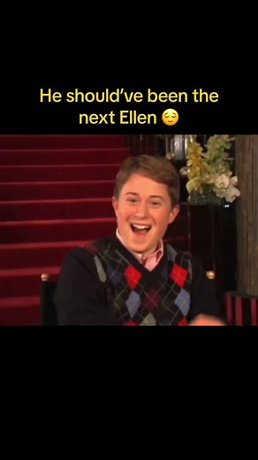 Such a welcoming presence #fyp #foryou #fypシ゚viral #icarly #podcast | Icarly