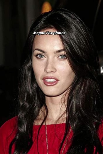 Megan Fox Photo Gallery: Iconic Looks from the 2000s