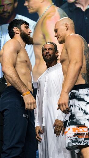決戦目前のフェイスオフ💥マゴメド・アンカラエフ🆚ボグダン・グスコフ｜ #UFCAbuDhabi ⏰プレリム：7/25（土）22時⏰メインカード：7/26（日）1時