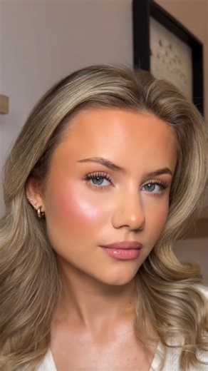 Does makeup change with age? Beauty insights worth considering