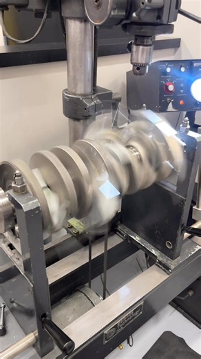 Here is a cool video of us dynamically spin-balancing one of our 427 TT crankshafts. I like using a floating machine because it lets you see, in real time, if there’s an imbalance. | Nelson Racing Engines