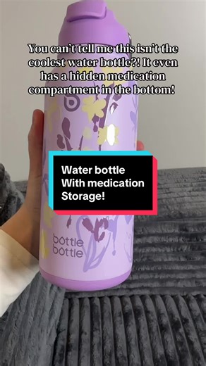Hydration that pulls its weight. This 32 oz chug-style water bottle comes in tons of prints so you can pick one that actually feels like you. Choose a straw lid or a chug lid, then stash your daily meds, rings, or tiny essentials in the hidden bottom compartment. Practical, stylish, and made for real life on the move. #fanfavoritedeals #tiktokshopjumpstartsale #hydrationmusthave #functionalfinds #everydayessentials 32 oz water bottle, chug lid water bottle, straw lid water bottle, water bottle w