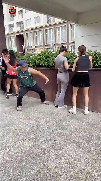 Hãy là một người tốt nếu bạn không muốn gặp rắc rối