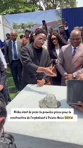 Niska vient de poser la première pierre pour la construction de l’orphelinat et un dispensaire à Pointe-Noire 🚧🇨🇬 #niska #fyp #brazzaville🇨🇬 #viral #congobrazzaville242🇨🇬