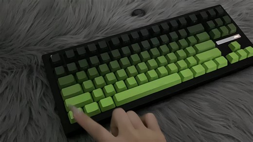Green Gradient Keyboard Review