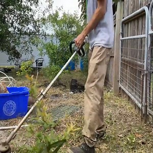 5.4K views · 78 reactions | This GUY did not want me in his backyard! Part 2 | Lawn Care Services | Facebook